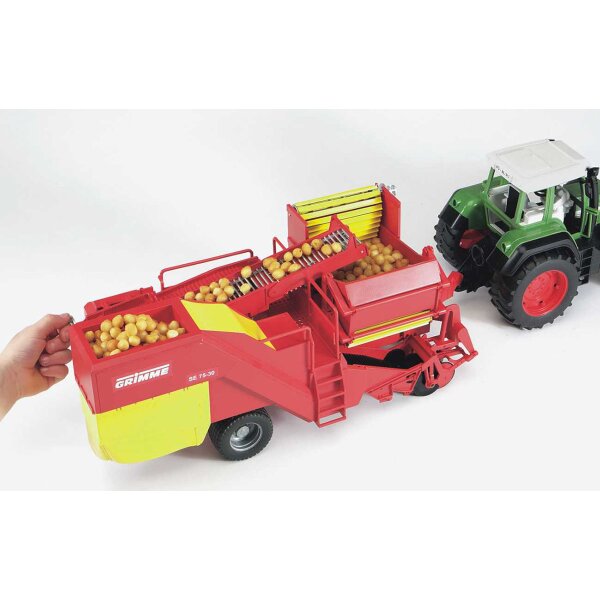 Bruder 2130 - Grimme SE75-30 Kartoffelvollernter mit Kartoffelimitaten